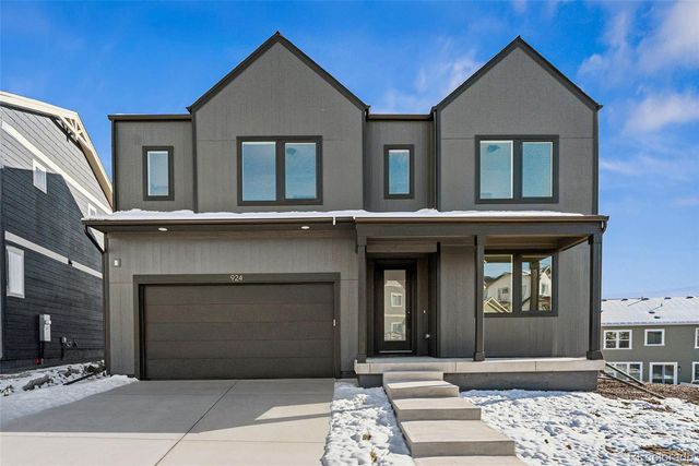 $1,499,000 | 924 Sunflower Street | Hillside