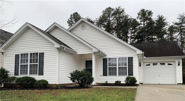 $1,725 | 913 Meadow Oak Drive | Greensboro