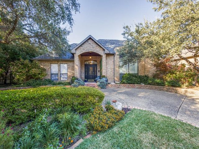 $995,000 | 5705 Bent Oak Place | Bent Tree