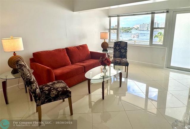 $2,300 | 9 North Birch Road, Unit 601 | Central Beach