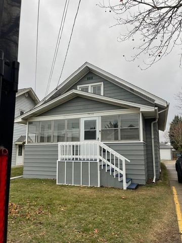 $209,900 | 7012 13th Avenue | Lincoln Park - Kenosha