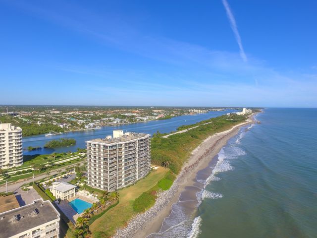 $2,295,000 | 400 South Beach Road, Unit PHC | Tequesta