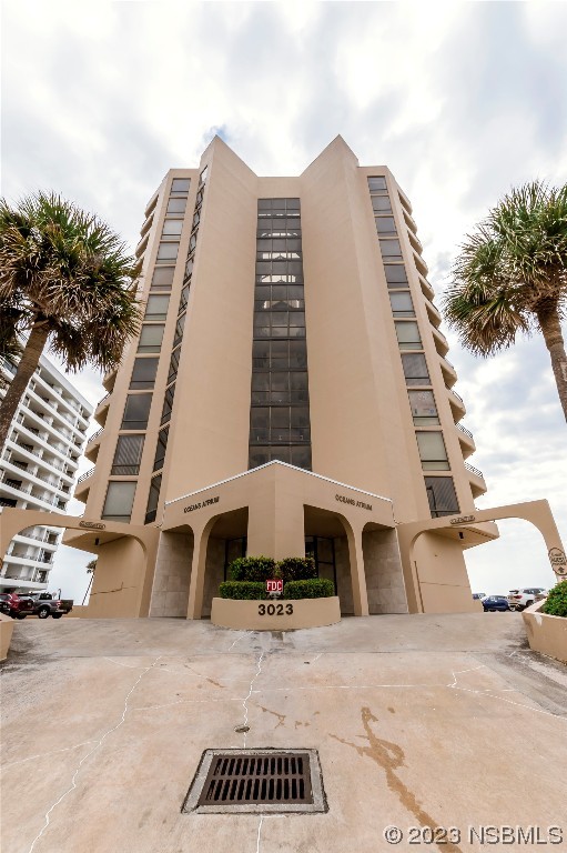 a view of a tall building