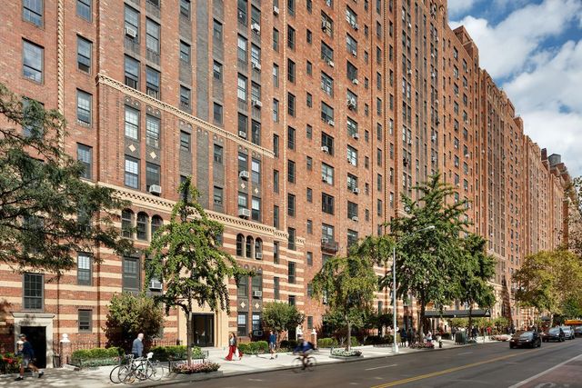 $5,795 | 435 West 23rd Street, Unit 11A | Chelsea