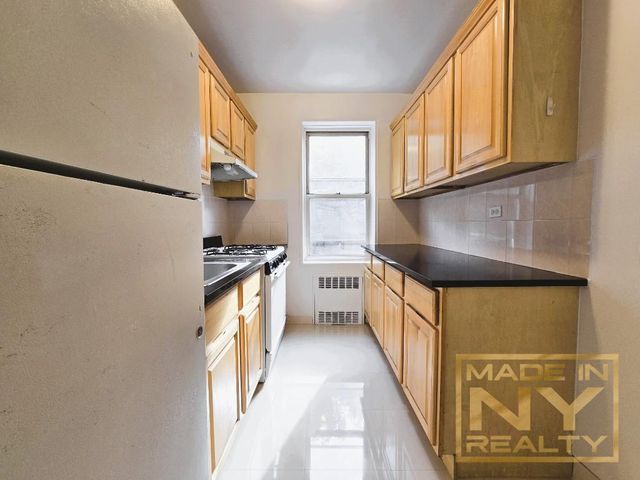 $2,900 | 64-41 Saunders Street, Unit 215 | Rego Park