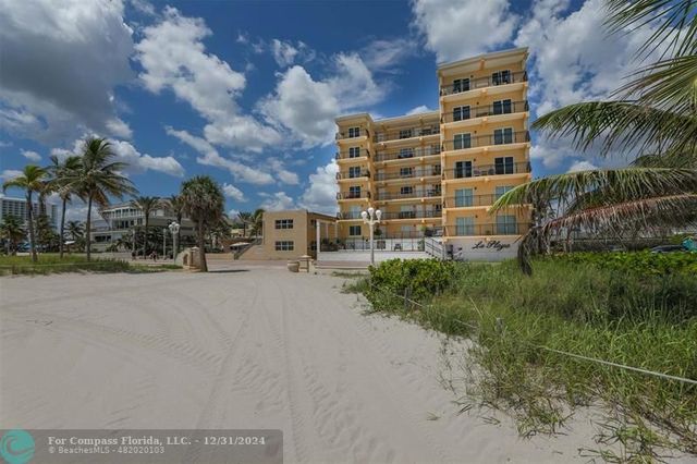 $665,000 | 1815 North Surf Road, Unit 403 | South Central Beach