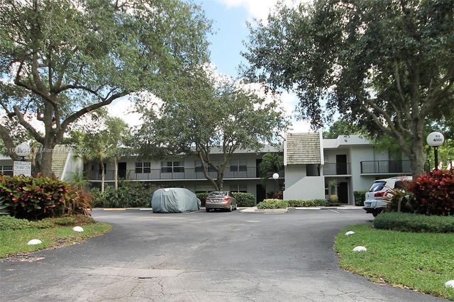 $3,000 | 4000 North Cypress Drive, Unit 102 | Palm Aire