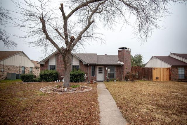 $285,000 | 1303 Devonshire Lane | Wylie