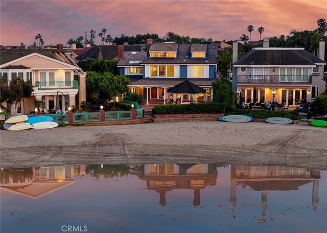 $4,395,000 | 16961 Coral Cay Lane | Northwest Huntington Beach