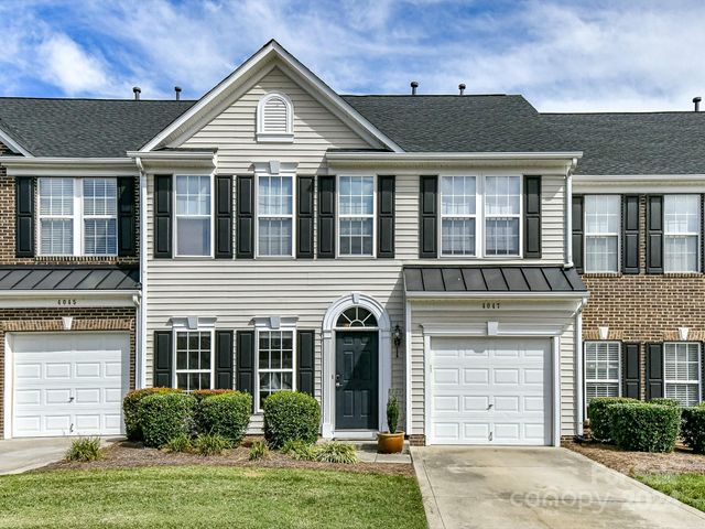 $324,900 | 4047 Holly Villa Circle | Holly Park