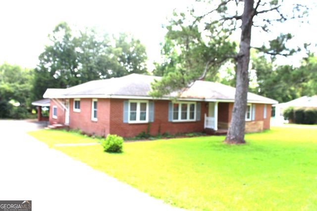 $229,000 | 5440 Pine Drive | Eastman