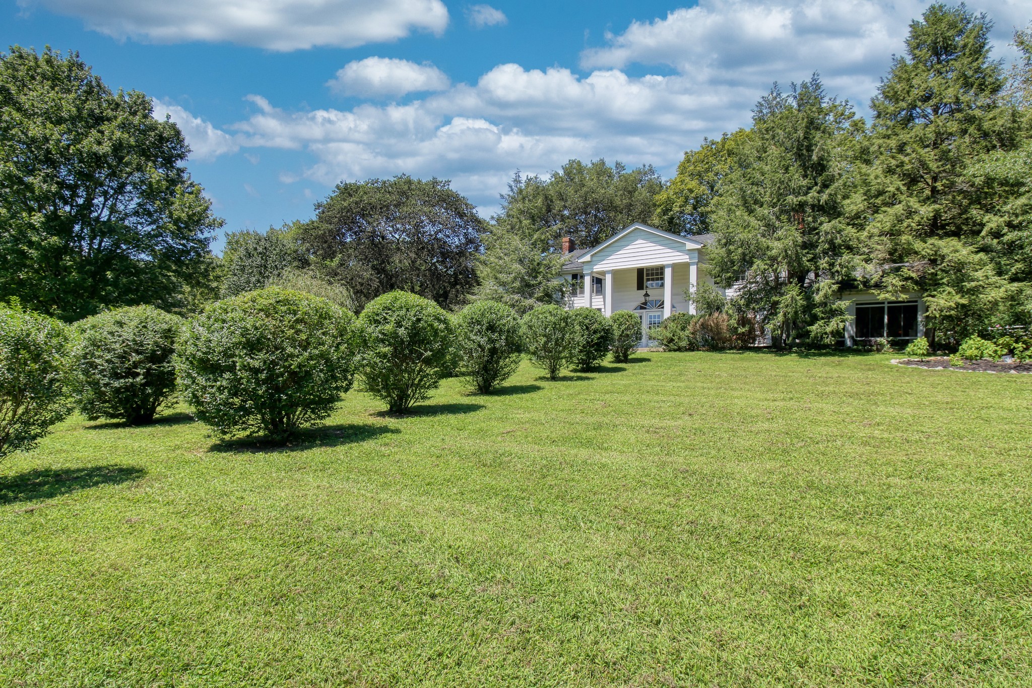 Originally built in 1802, and lovingly expanded over time, the home was once part of a 1,500-acre working plantation and later a Stagecoach Inn, said to have once hosted Jesse James.