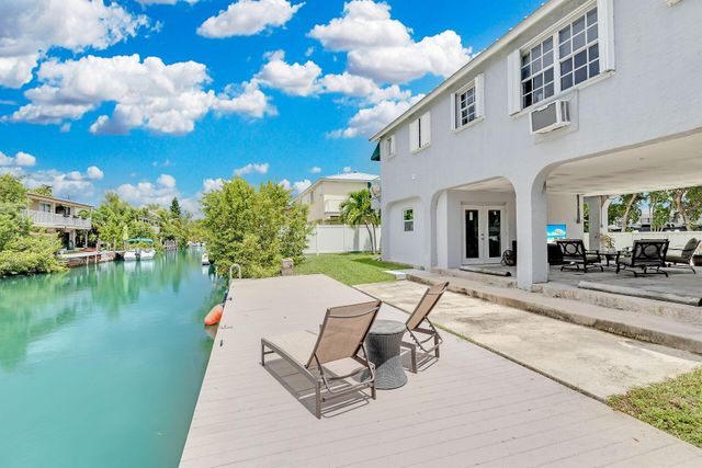 $1,199,000 | 38 Cll Uno