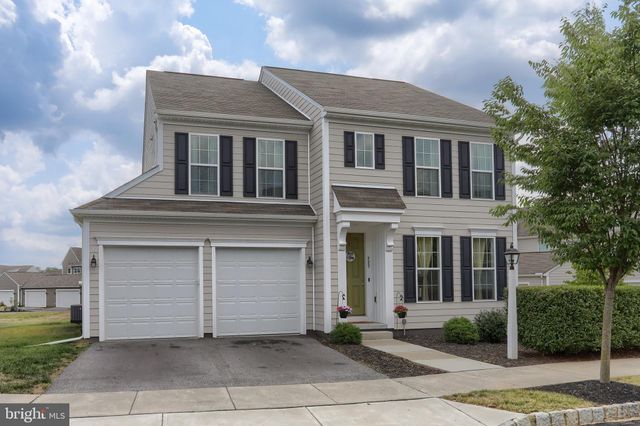 $550,000 | 227 Hoke Farm Way | Silver Spring