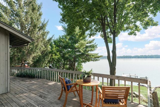 $1,490,000 | N6716 Lake Lake Mills | Shorewood Hills