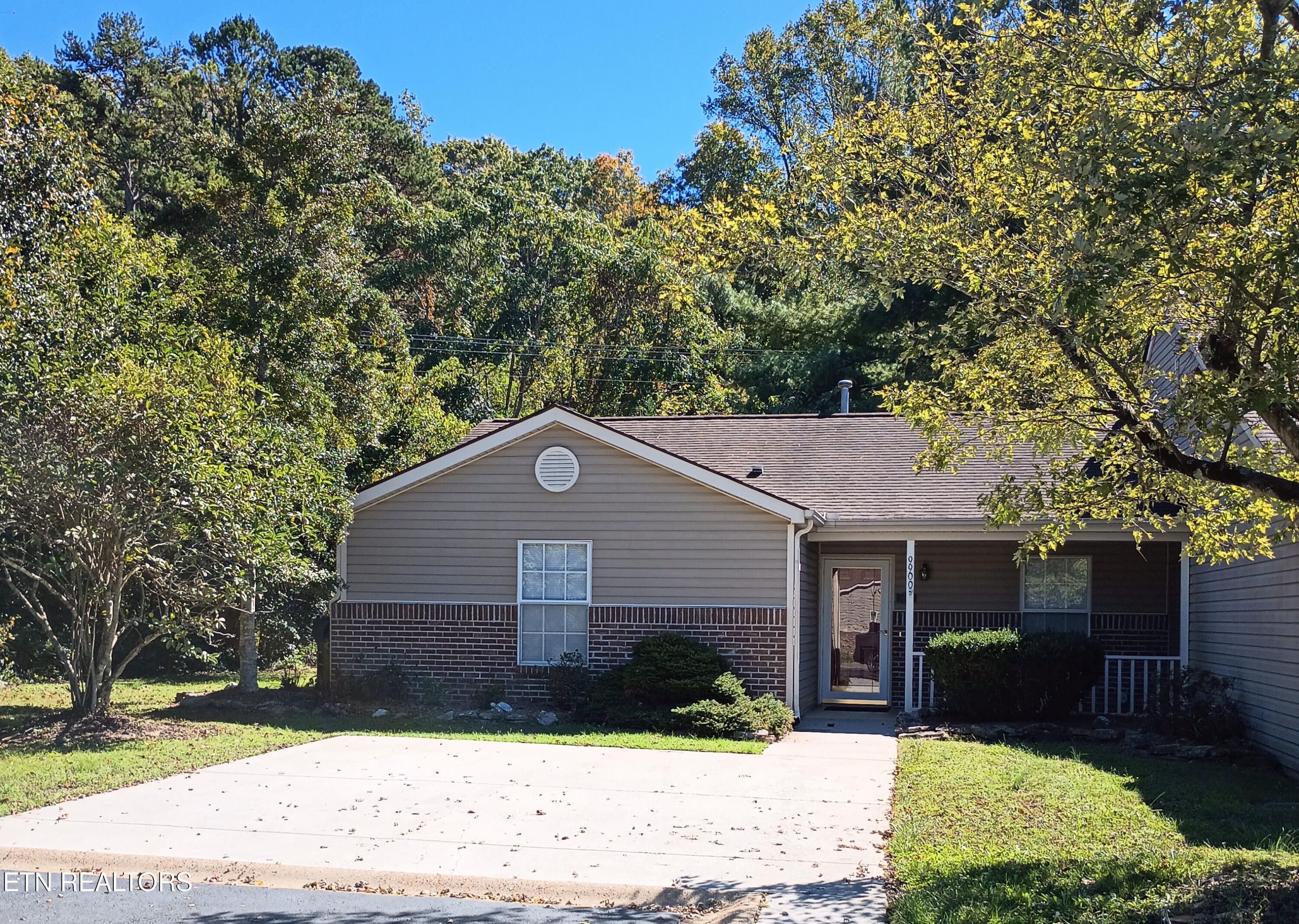 Front - 2 car driveway/parking