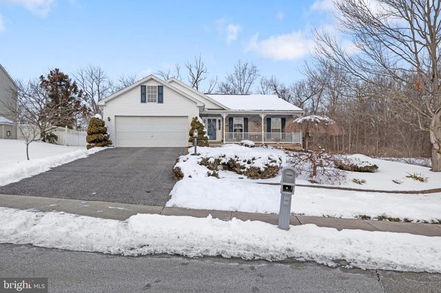 $279,900 | 1702 Ashcombe Drive | Weigelstown