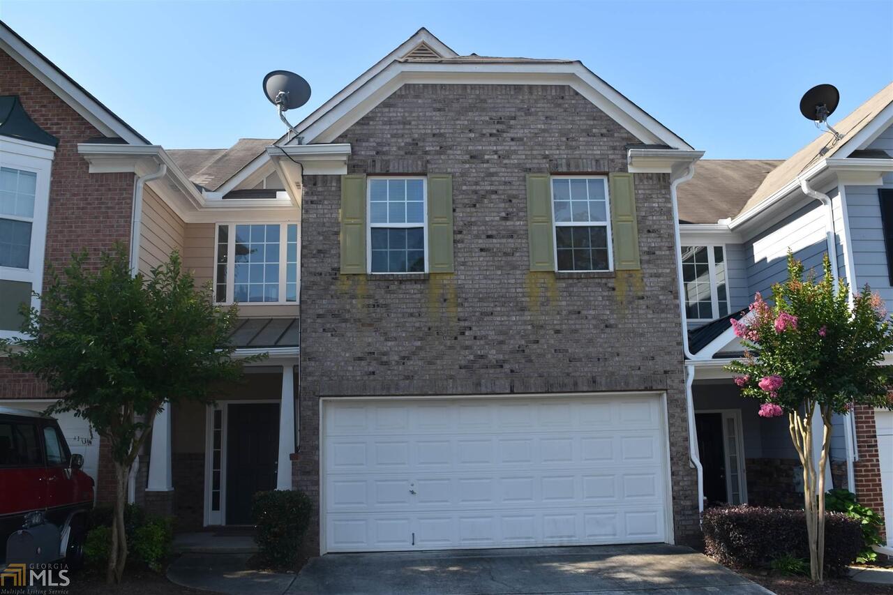 front view of house with a yard