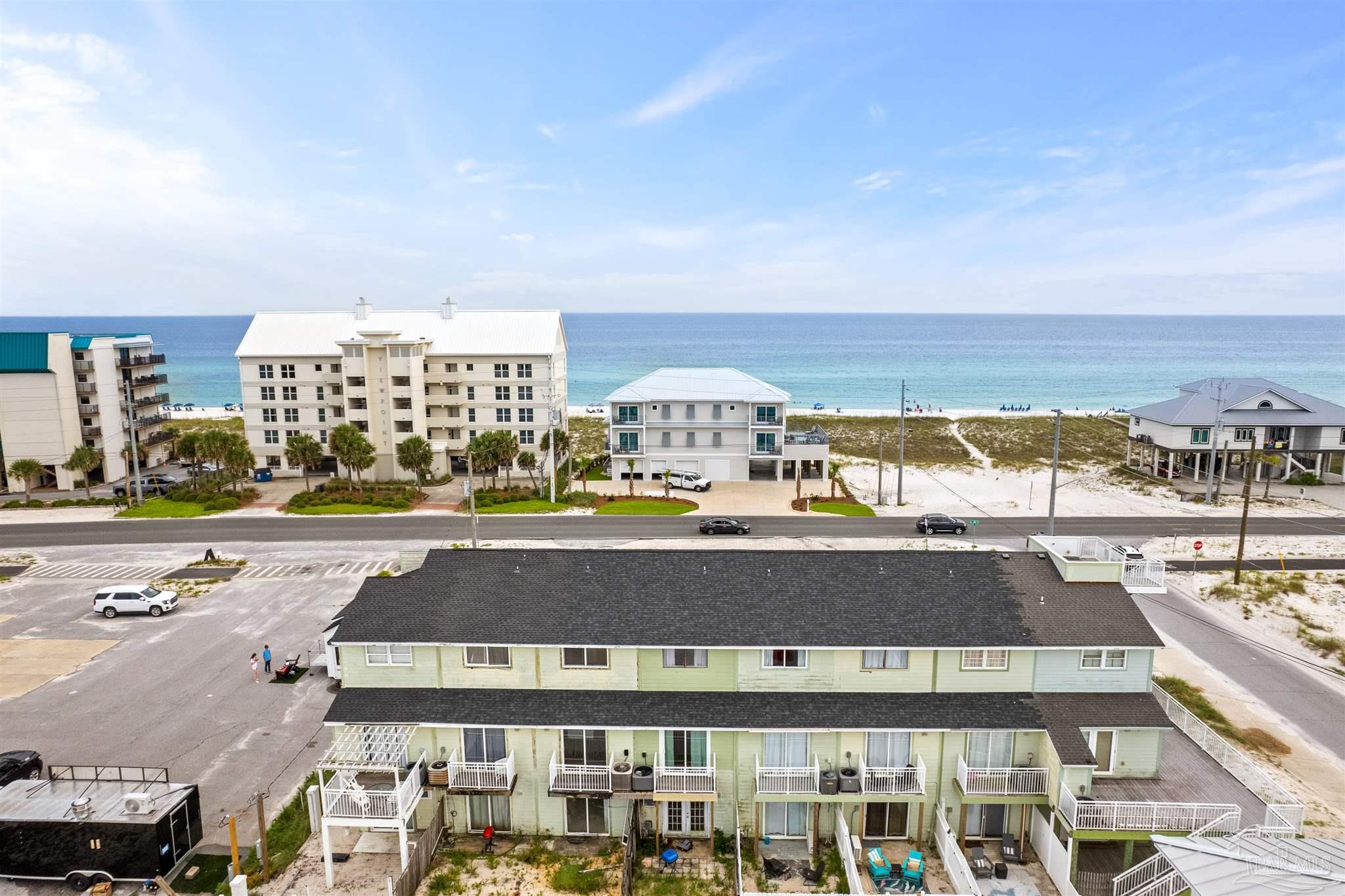 Welcome to Navarre Unit D Looking to Beach