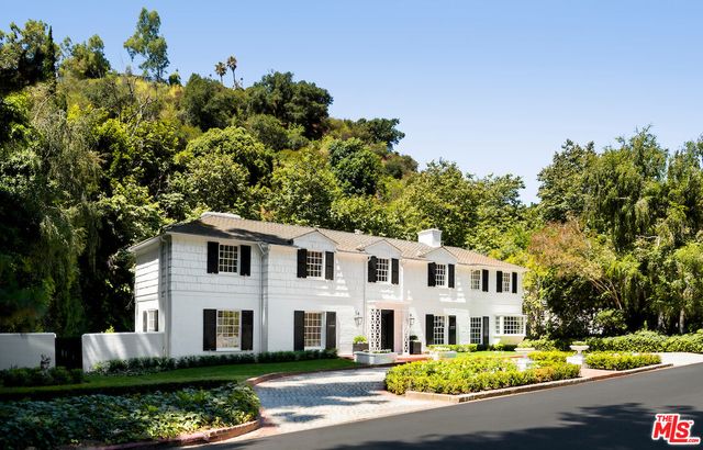 $5,995,000 | 949 Stone Canyon Road | Bel Air-Holmby Hills