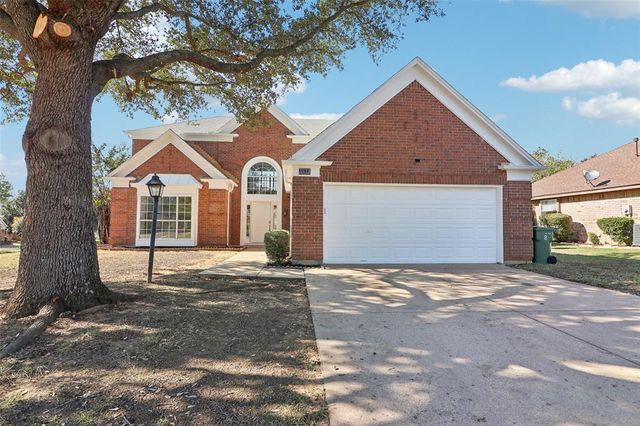 $375,000 | 5412 Mesa Verde Trail | Southwest Arlington