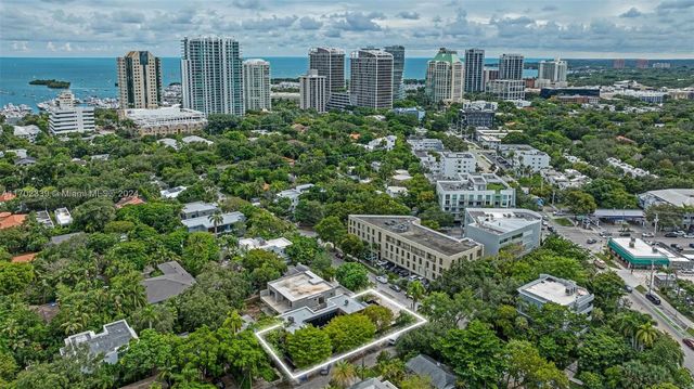 $6,499,000 | 2584 Inagua Avenue | Northeast Coconut Grove