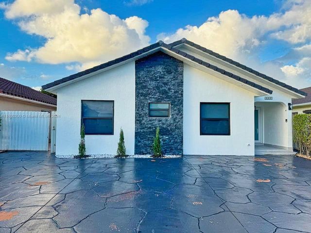 $605,000 | 3129 West 73rd Place | Hialeah