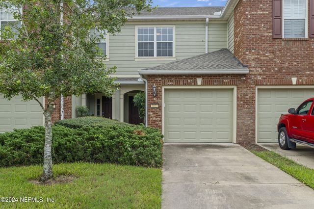 $299,900 | 7073 Roundleaf Drive | Greenbrier at Bartram Park