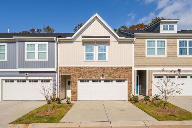 $2,495 | 7632 Waypond Court | Brier Creek