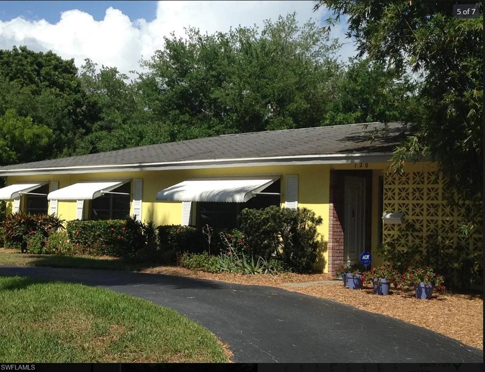 a view of a garage