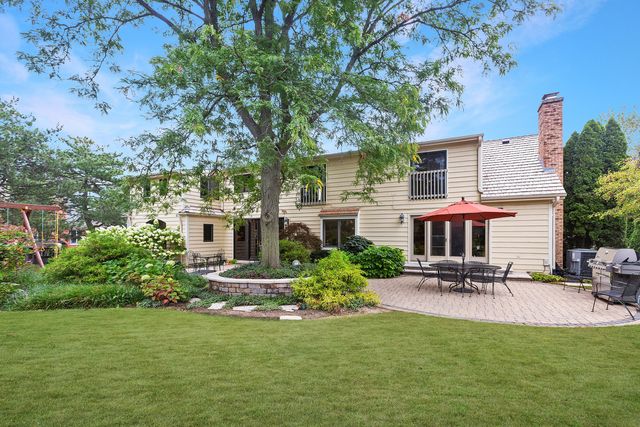 $1,295,000 | 694 Buena Road | Lake Forest