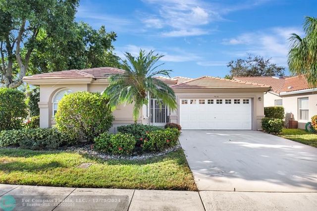 $465,000 | 7836 Sailing Shores Terrace | Palm Isles