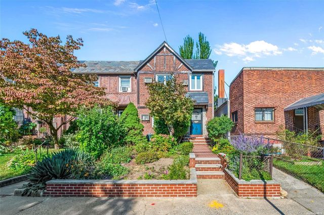 $1,180,000 | 92-07 69th Avenue | Forest Hills