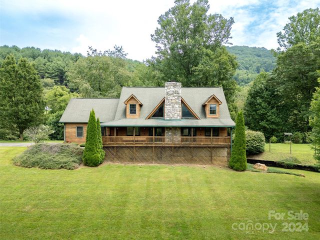 $999,000 | 644 Rabbit Skin Road | Jonathan Creek Township - Haywood County