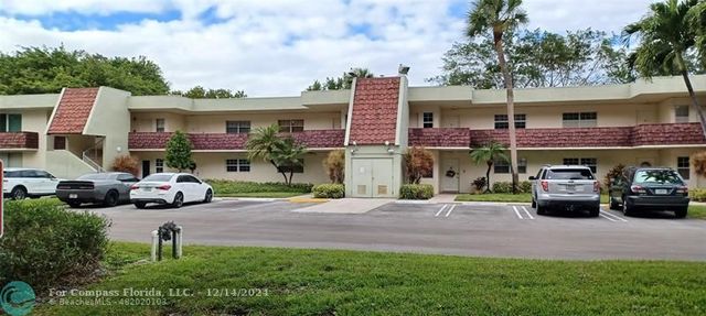 $2,395 | 3151 North Course Lane, Unit 104 | Palm Aire