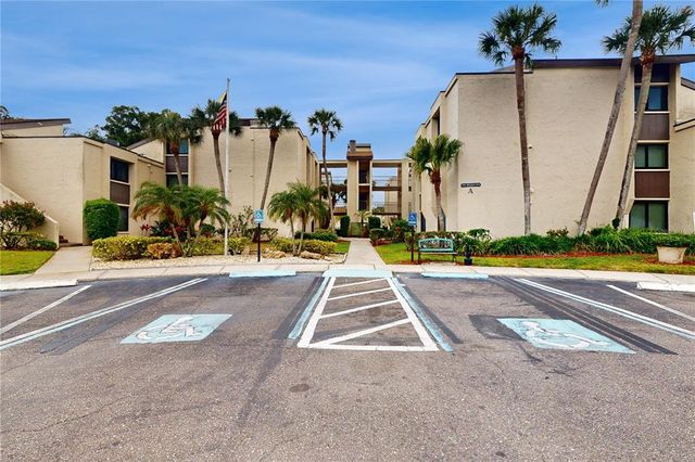 $119,900 | 2205 Belleair Road, Unit A13