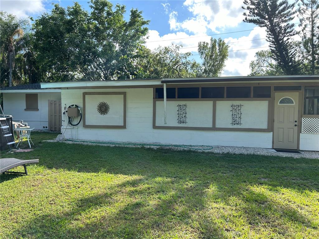 4623 Caruso Road Bradenton FL 34203 Compass