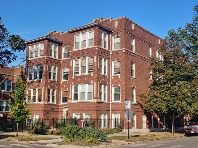 $259,900 | 4703 North Drake Avenue, Unit 3 | Albany Park