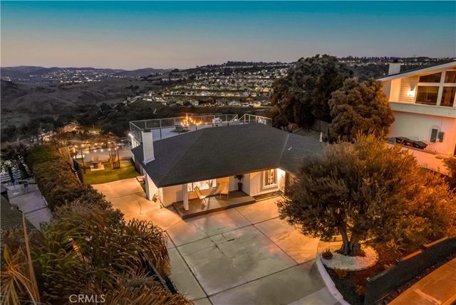 $1,900,000 | 924 Avenida Presidio | Central San Clemente