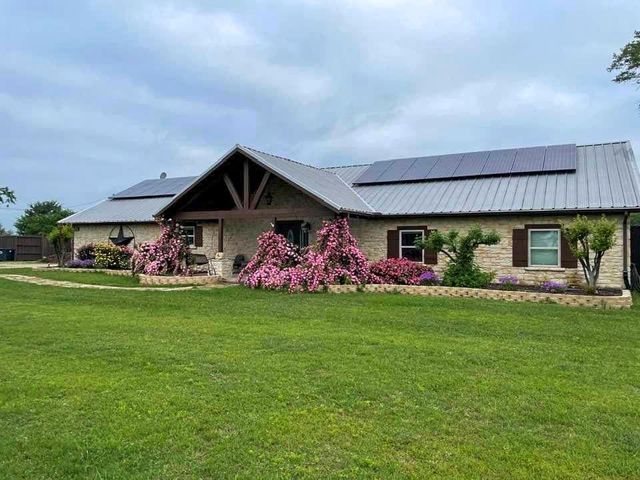 $560,000 | 16852 S Highway