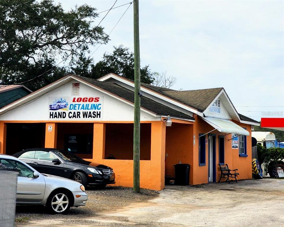 a car parked in front of a building