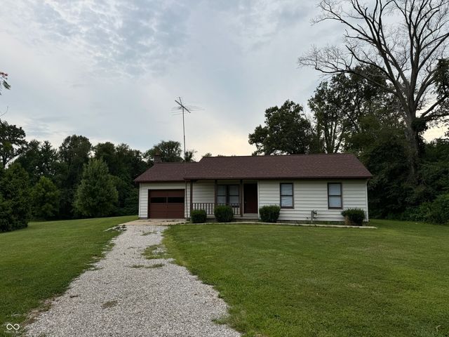 $219,000 | 14387 West 230 North | Stockton Township - Greene County