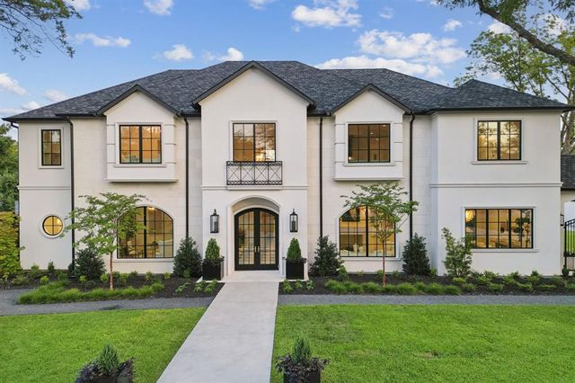 $7,450,000 | 4206 Woodfin Drive | Preston Hollow