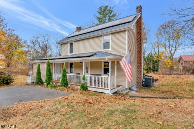 $299,900 | 697 Riegelsville Milford Road | Holland Township - Hunterdon County