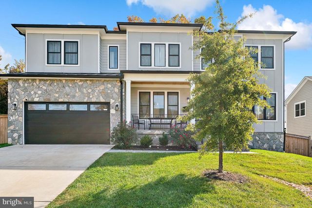 $2,650,000 | 6821 Dean Drive | Devon Park