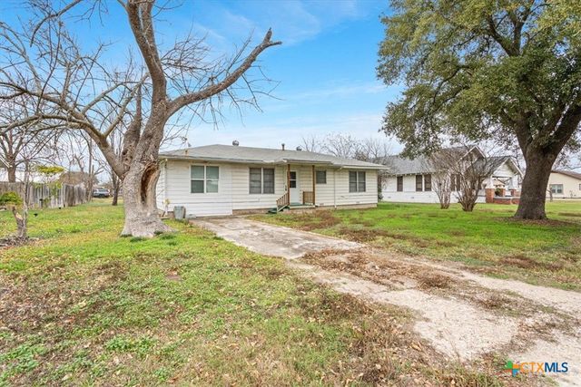 $229,900 | 320 East Davilla Street | Bartlett