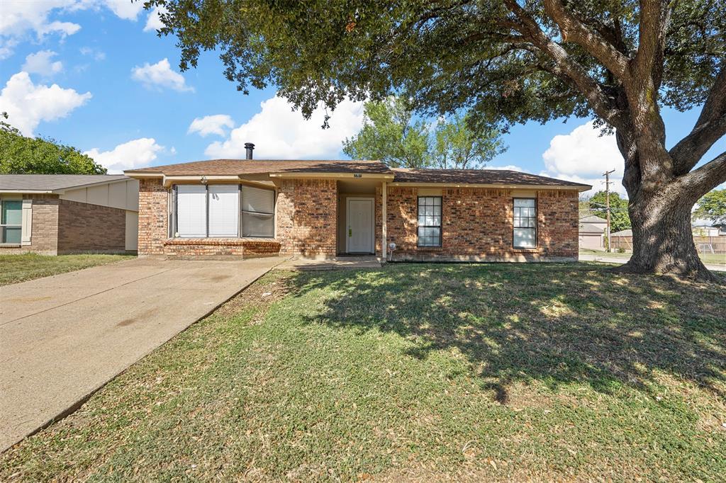 front view of house with a yard