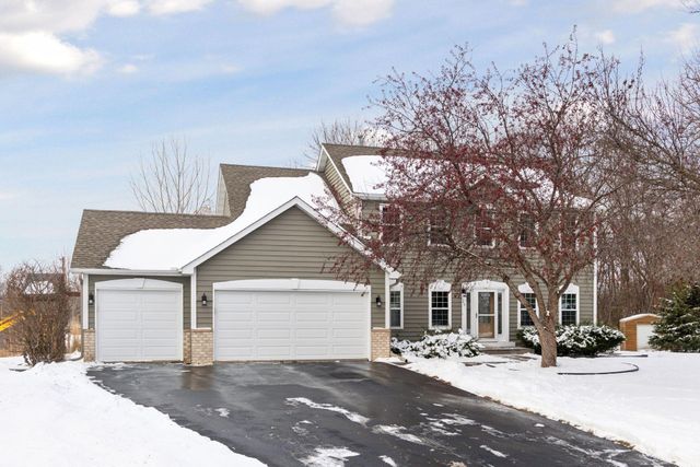 $575,000 | 145 Luisa Court | Chaska