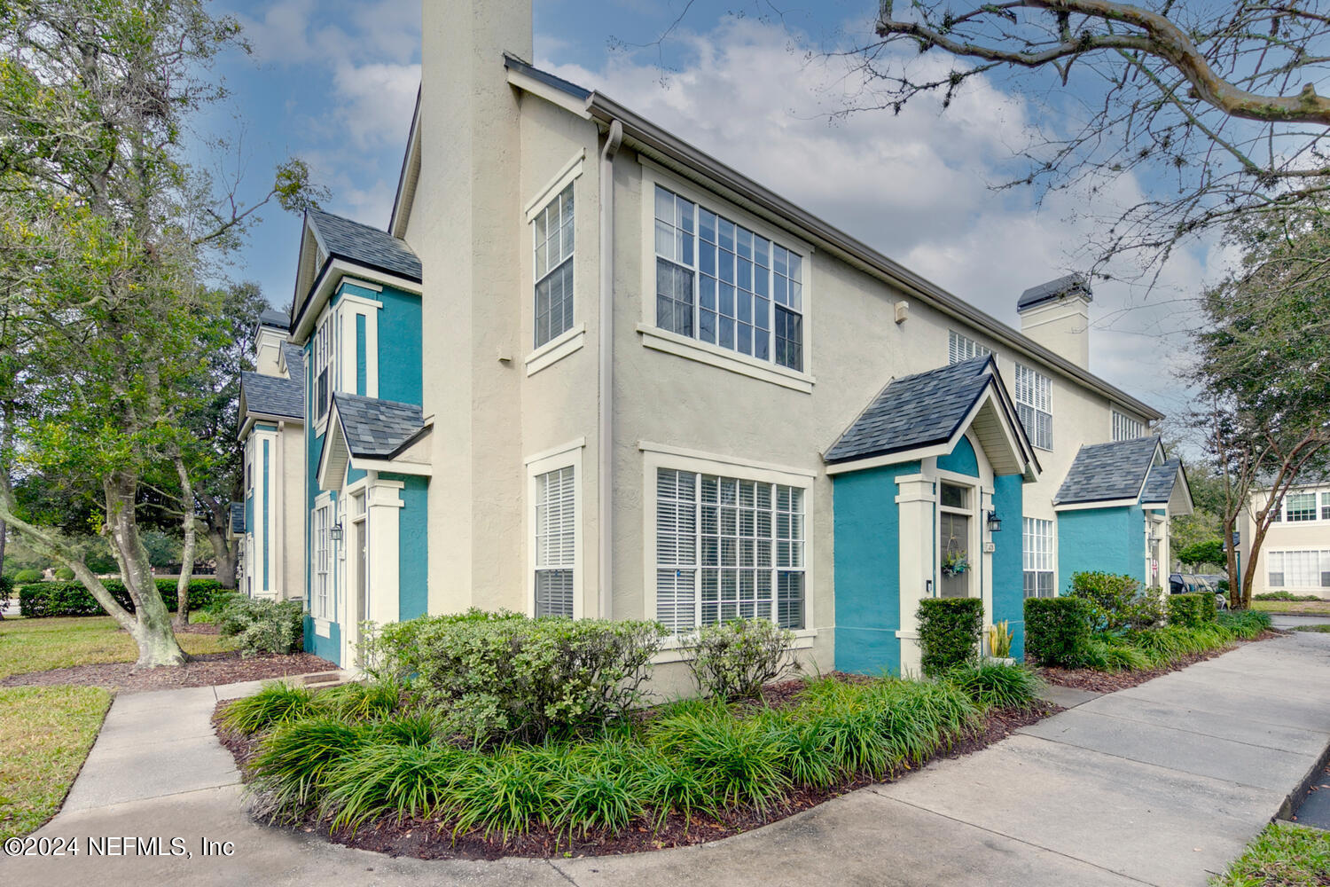 a view of outdoor space yard and front view of a house