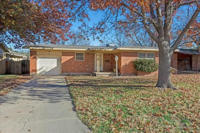 $129,900 | 3511 Linda Drive | Paramount Terrace